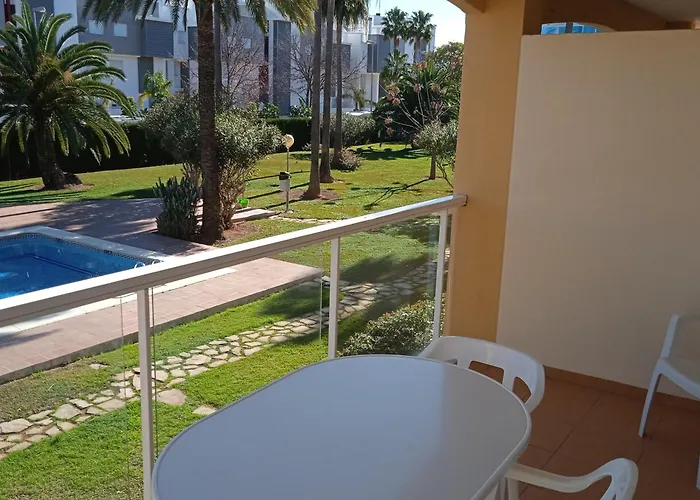 La Riviera - Vista Piscina- Serviden デニア